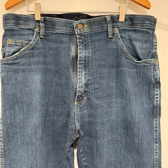 Wrangler Men's Straight Fit Denim Jeans Size 38x34 - Picture 2 of 7
